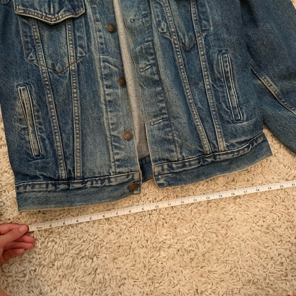 Vintage Levi’s jean jacket - Picture 6 of 7